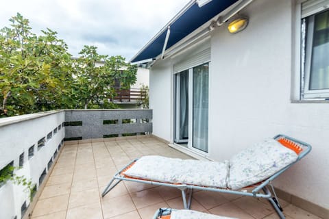House | Balcony