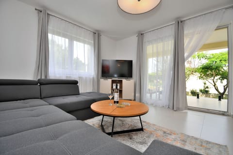 Apartment (A1) | Living room