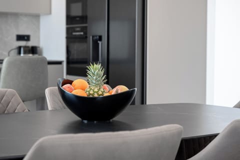 Apartment (A1) | Dining