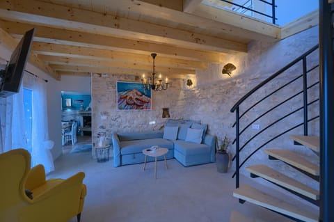 House | Living room | Smart TV, Netflix