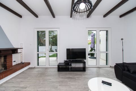 House | Living room
