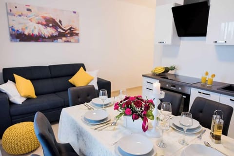 Apartment (A1) | Living room