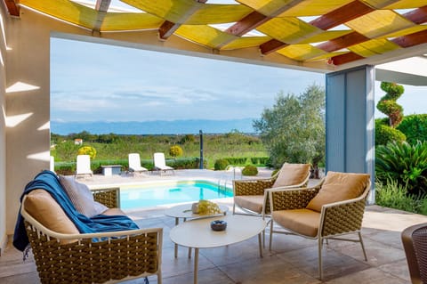 Villa | Terrace/patio