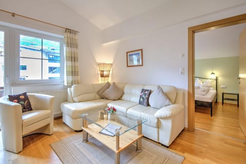 Apartment | Living room