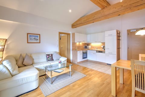 Apartment | Living room