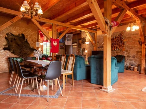 House | Dining
