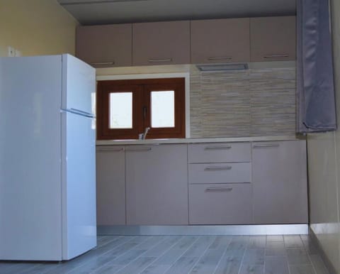 Bungalow, Garden View | Private kitchen