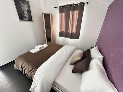 Luxury Apartment, Sea View | Iron/ironing board, free WiFi