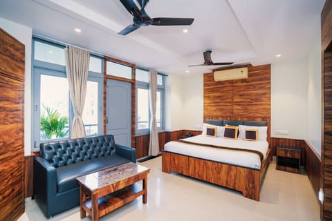 Superior Double Room | Desk, free WiFi