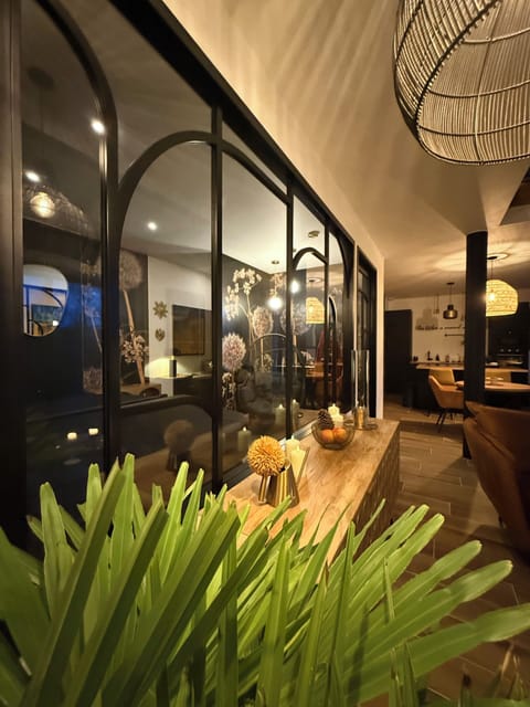 Villa, Garden View | Living area | Flat-screen TV
