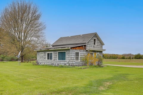 House (3 Bedrooms) | Front of property