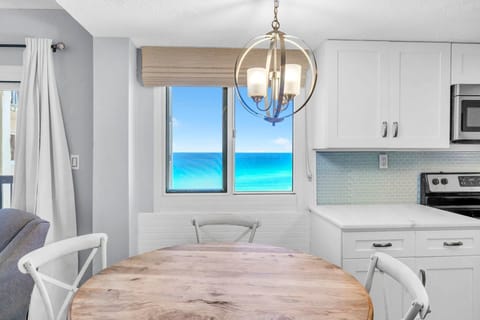 Condo, Multiple Beds (Pinnacle Port A-929) | Dining