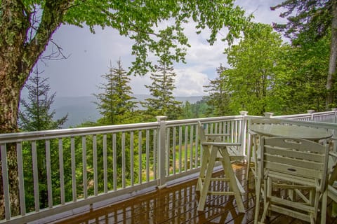 Condo, Multiple Beds, Balcony, Mountain View (3 Br+: Stemwinder 6A) | Outdoor dining