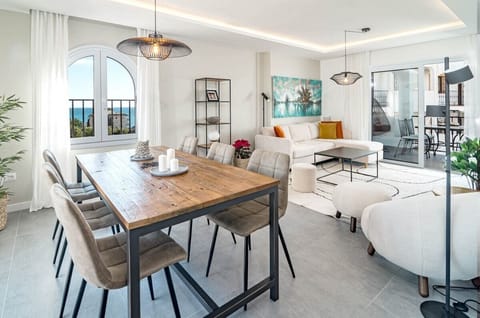 Apartment (3 Bedrooms) | Front of property