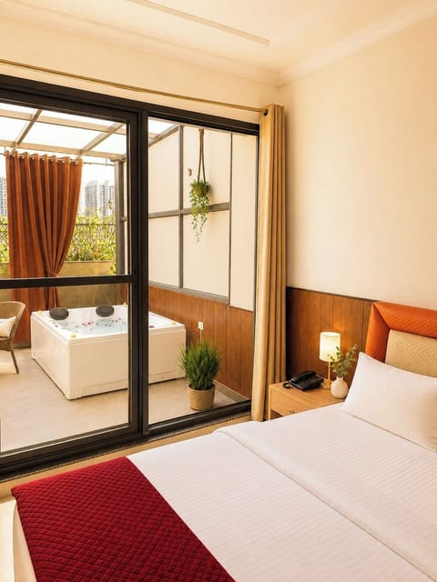 Deluxe Triple Room, Accessible Bathtub, Terrace | In-room safe, desk, laptop workspace, soundproofing