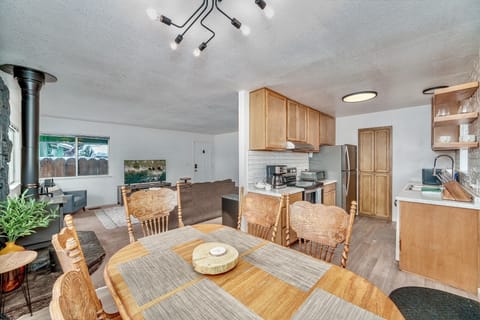 House, 3 Bedrooms | Interior