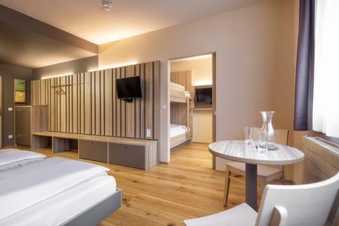 Apartment, 2 Bedrooms, Non Smoking | Premium bedding, in-room safe, desk, blackout drapes