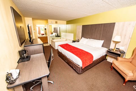 King Room With Jacuzzi | Desk, laptop workspace, free WiFi