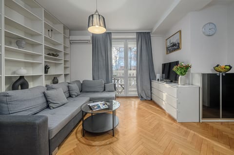 Comfort Apartment, Balcony | Soundproofing, iron/ironing board, cribs/infant beds, free WiFi