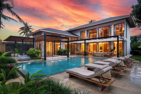 Front of property - evening/night