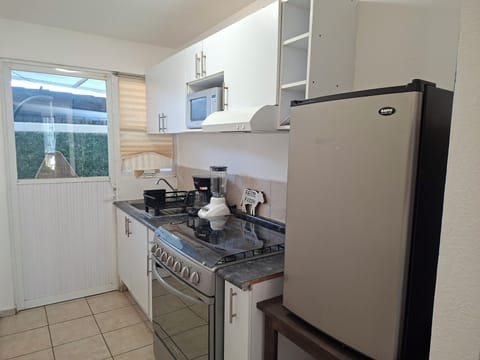 Deluxe Apartment | Private kitchenette