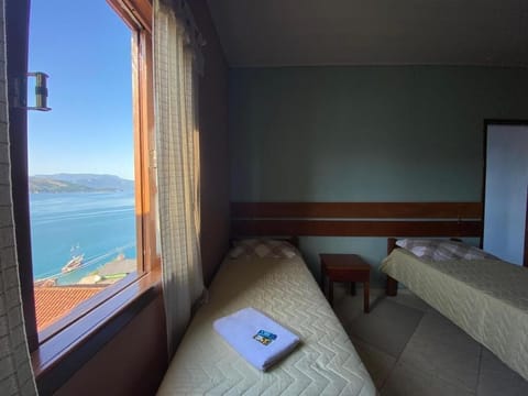 Family Room | Free WiFi