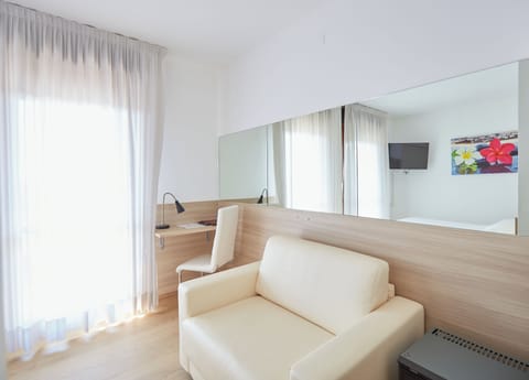 Standard Triple Room | In-room safe, free WiFi, wheelchair access