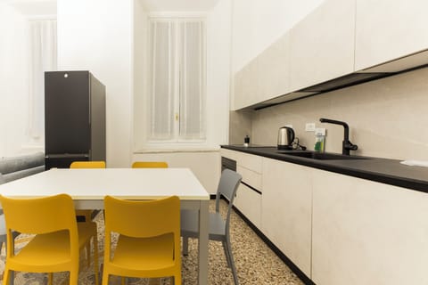 Apartment, 5 Bedrooms, Balcony | Private kitchen | Espresso maker, coffee/tea maker, electric kettle