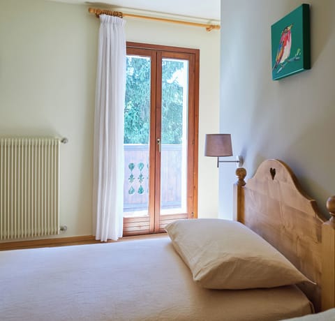 Single Room, Mountain View | Free WiFi, bed sheets