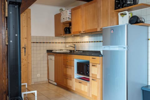 Apartment | Private kitchen | Cookware/dishes/utensils