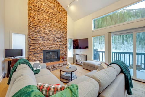Apartment (3 Bedrooms) | Front of property