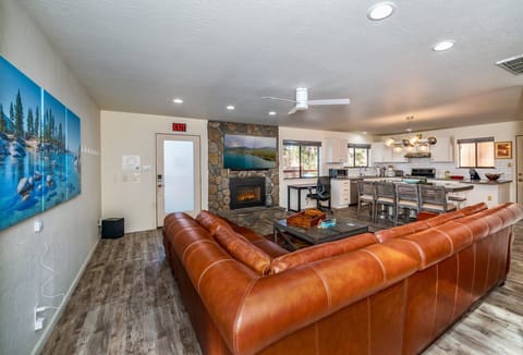 House, 3 Bedrooms | Living area | Smart TV