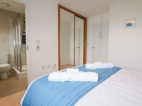 3 bedrooms, individually decorated, individually furnished, free WiFi