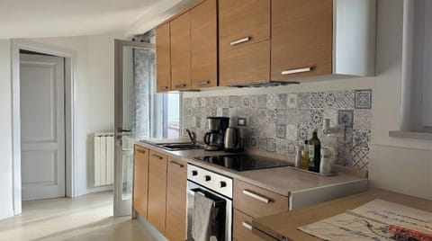 Deluxe Apartment, Valley View | Private kitchen | Fridge, microwave, stovetop, espresso maker