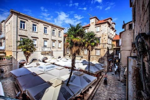 Apartment, 3 Bedrooms, Smoking, Garden View | Exterior