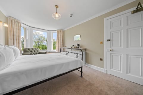 Double Room, Mountain View (Tiree) | Hypo-allergenic bedding, travel crib