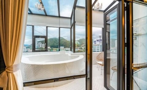 Party Room - Terrace Pool Villa | Private spa tub