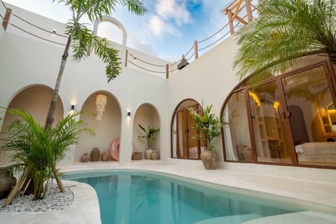 Basic Villa | Pool | Outdoor pool