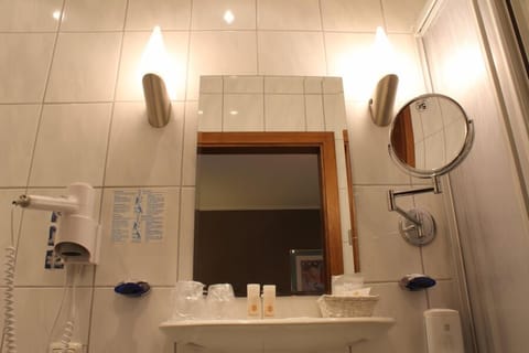 Standard Double Room, 1 Double Bed | Bathroom | Shower, free toiletries, hair dryer, towels