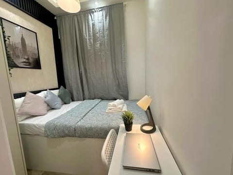 Desk, laptop workspace, iron/ironing board, free WiFi