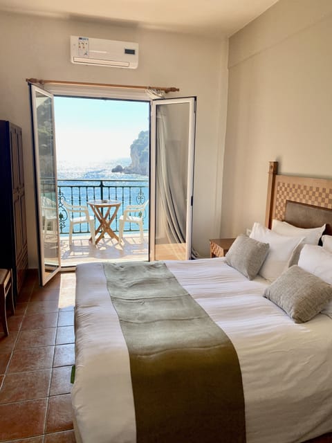 Apollon Top Floor Standard Double/Twin Room | Blackout drapes, iron/ironing board, free WiFi, bed sheets