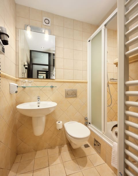 Free toiletries, hair dryer, towels