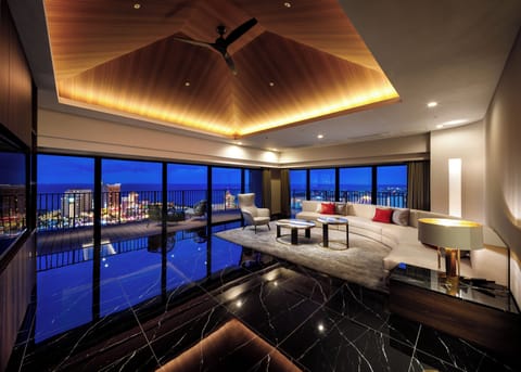 Royal Suite, Non Smoking | Living area | TV