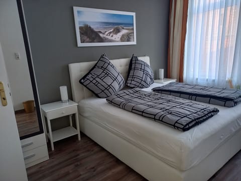 Basic Double Room | Desk, free WiFi