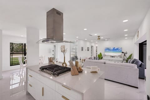 House, 4 Bedrooms | Interior