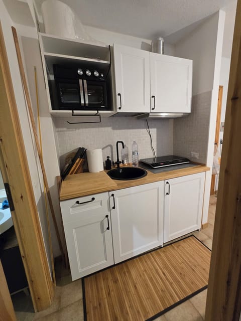 Comfort Apartment | Private kitchen