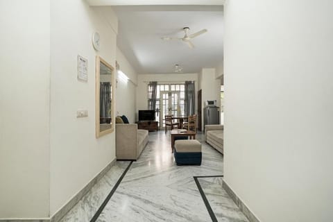 Standard Apartment, Balcony, City View | Living area
