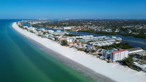 Villa, Multiple Beds (Bayview Villas - Bayview Shores) | Beach
