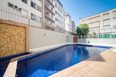 Basic Apartment | Pool