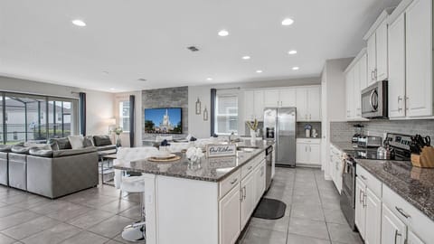 House (Multiple Bedrooms) | Interior